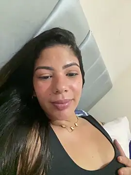 Snapshot of paola_oliveira chatting on February 26, 2026, 1:11 pm paola oliveira online show from February 26, 2026, 1:11 pm