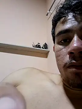 Snapshot of reipromiscuo01 chatting on April 8, 2026, 3:30 am reipromiscuo01 online show from April 8, 2026, 3:30 am