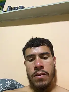 Snapshot of reipromiscuo01 chatting on February 11, 2026, 2:00 am reipromiscuo01 online show from February 11, 2026, 2:00 am