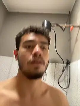 Snapshot of reipromiscuo01 chatting on February 17, 2026, 4:48 pm reipromiscuo01 online show from February 17, 2026, 4:48 pm