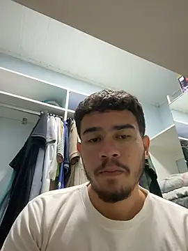 Snapshot of reipromiscuo01 chatting on February 9, 2026, 4:10 am reipromiscuo01 online show from February 9, 2026, 4:10 am