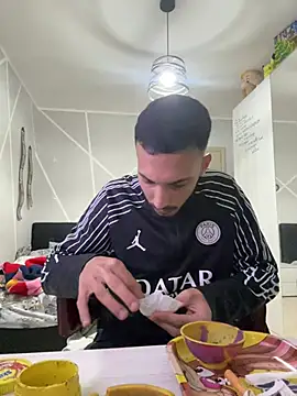 piccolo2002 online show from March 7, 2026, 9:31 pm