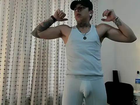 Snapshot of cami-coral1 chatting on February 3, 2026, 8:03 pm cami-coral1 online show from February 3, 2026, 8:03 pm