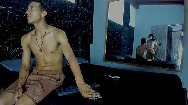 Snapshot of Karla_logan chatting on March 8, 2026, 3:54 am Karla logan online show from March 8, 2026, 3:54 am