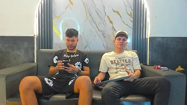 Angel Villareal online show from March 16, 2026, 4:31 am