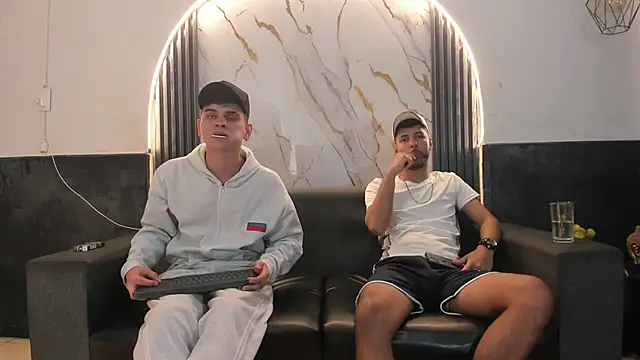 Angel Villareal online show from March 5, 2026, 4:42 am