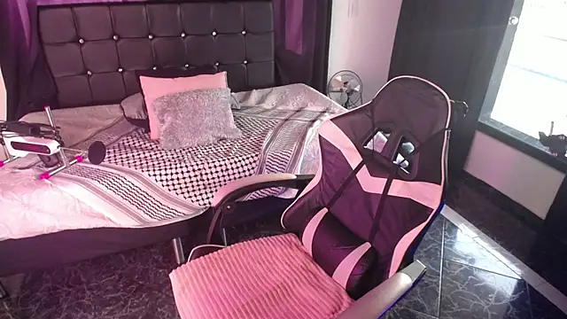 eliana meaw online show from May 29, 2026, 8:48 pm