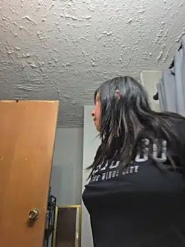 AriannaPenaxo online show from April 22, 2026, 6:58 pm