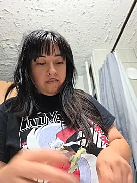 AriannaPenaxo online show from April 29, 2026, 11:22 pm