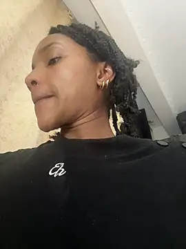 Snapshot of Ebony_love07 chatting on June 6, 2026, 10:59 pm Ebony love07 online show from June 6, 2026, 10:59 pm