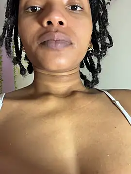 Snapshot of Ebony_love07 chatting on June 8, 2026, 1:28 am Ebony love07 online show from June 8, 2026, 1:28 am