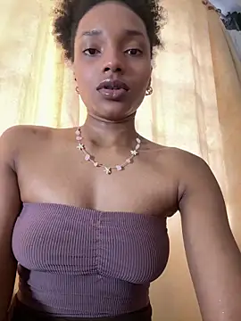 Snapshot of Ebony_love07 chatting on May 14, 2026, 8:28 pm Ebony love07 online show from May 14, 2026, 8:28 pm
