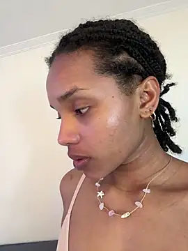 Snapshot of Ebony_love07 chatting on May 13, 2026, 7:43 pm Ebony love07 online show from May 13, 2026, 7:43 pm