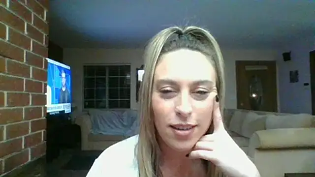 allyjeanne0420 online show from February 5, 2026, 2:40 am
