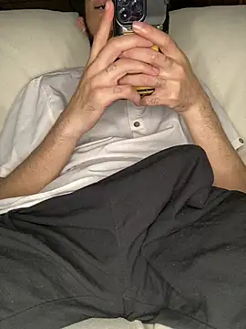 Snapshot of givemeabreak34 chatting on March 23, 2026, 5:07 am givemeabreak34 online show from March 23, 2026, 5:07 am