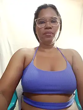 Snapshot of Yandris_1212 chatting on July 30, 2026, 1:43 pm Yandris 1212 online show from July 30, 2026, 1:43 pm