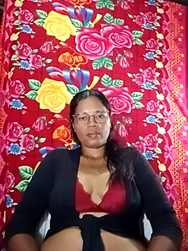 Snapshot of Yandris_1212 chatting on March 18, 2026, 12:58 am Yandris 1212 online show from March 18, 2026, 12:58 am