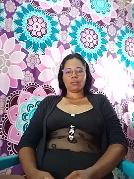 Snapshot of Yandris_1212 chatting on May 23, 2026, 1:21 pm Yandris 1212 online show from May 23, 2026, 1:21 pm