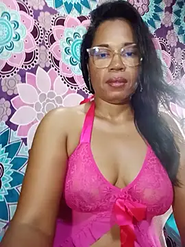 Snapshot of Yandris_1212 chatting on July 5, 2026, 1:43 am Yandris 1212 online show from July 5, 2026, 1:43 am
