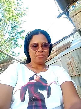 Snapshot of Yandris_1212 chatting on February 11, 2026, 2:06 pm Yandris 1212 online show from February 11, 2026, 2:06 pm