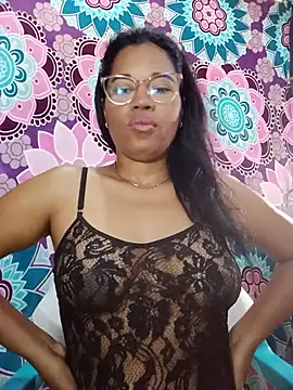 Snapshot of Yandris_1212 chatting on July 9, 2026, 1:43 pm Yandris 1212 online show from July 9, 2026, 1:43 pm