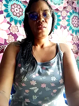 Snapshot of Yandris_1212 chatting on March 5, 2026, 1:51 pm Yandris 1212 online show from March 5, 2026, 1:51 pm