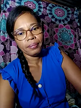 Snapshot of Yandris_1212 chatting on February 17, 2026, 12:30 am Yandris 1212 online show from February 17, 2026, 12:30 am