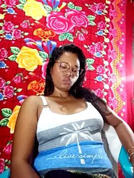 Snapshot of Yandris_1212 chatting on March 15, 2026, 2:18 am Yandris 1212 online show from March 15, 2026, 2:18 am