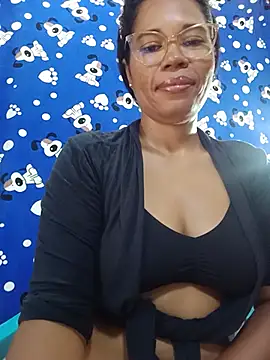 Snapshot of Yandris_1212 chatting on June 14, 2026, 2:29 pm Yandris 1212 online show from June 14, 2026, 2:29 pm