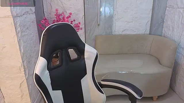 Snapshot of Aliz_Cooper_Tx chatting on February 4, 2026, 7:42 pm Aliz Cooper Tx online show from February 4, 2026, 7:42 pm