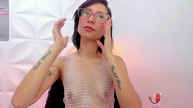 zaira skinny online show from April 26, 2026, 3:53 pm