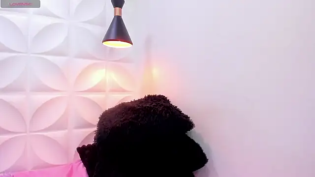 Snapshot of zaira_skinny chatting on May 23, 2026, 4:22 am zaira skinny online show from May 23, 2026, 4:22 am