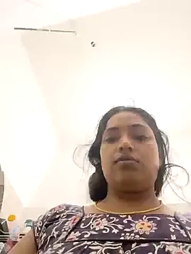 Hot-Tinaa online show from March 28, 2026, 2:45 am