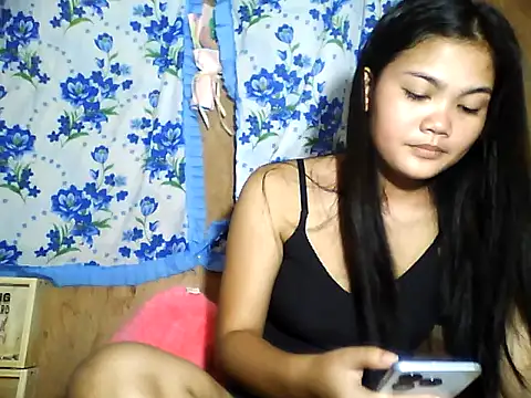 Snapshot of PinaySkinnyJust18 chatting on June 11, 2026, 1:27 am PinaySkinnyJust18 online show from June 11, 2026, 1:27 am