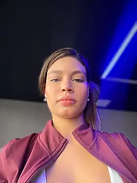 Amaliarand online show from May 12, 2026, 5:41 pm