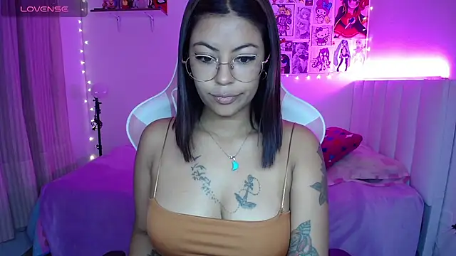 Danna Soffia online show from March 3, 2026, 11:45 pm