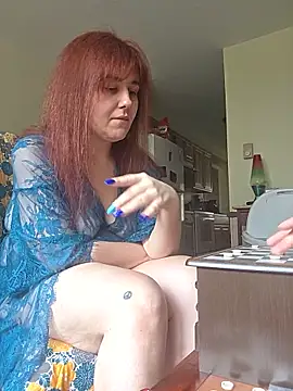 Snapshot of Ashlovescannabis chatting on June 10, 2026, 8:43 pm Ashlovescannabis online show from June 10, 2026, 8:43 pm