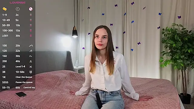 TeofilaCumbee online show from February 3, 2026, 11:37 am