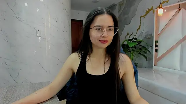 Qetsyah tf online show from May 6, 2026, 1:37 pm