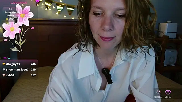 Daisy Lovely online show from May 18, 2026, 4:29 am
