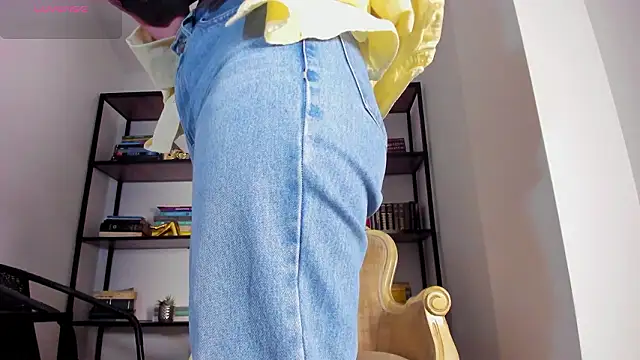 Rose Allure online show from March 15, 2026, 11:39 am