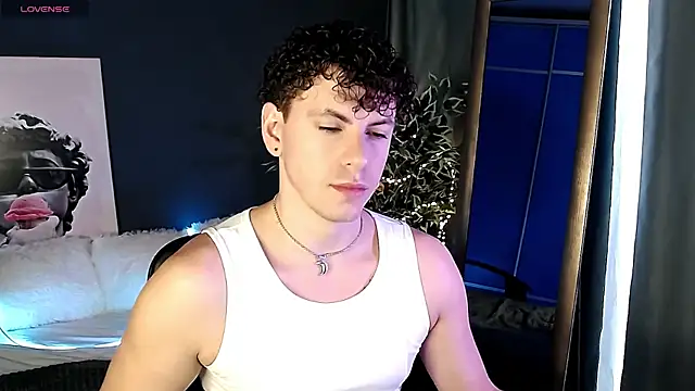 Snapshot of TylerGibson chatting on June 19, 2026, 8:53 am TylerGibson online show from June 19, 2026, 8:53 am