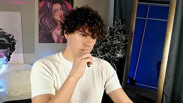 Snapshot of TylerGibson chatting on May 23, 2026, 4:00 am TylerGibson online show from May 23, 2026, 4:00 am