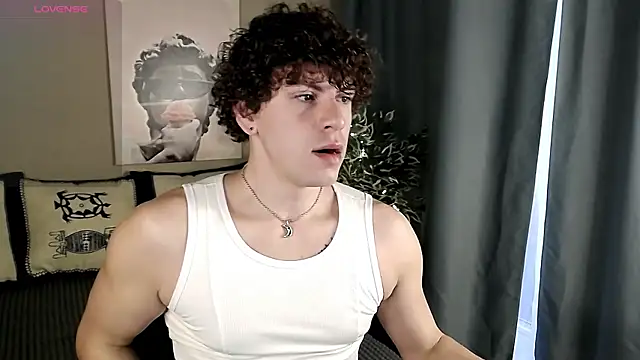 Snapshot of TylerGibson chatting on May 16, 2026, 2:54 am TylerGibson online show from May 16, 2026, 2:54 am