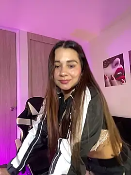 Snapshot of saray_mendozaa chatting on June 5, 2026, 11:21 pm saray mendozaa online show from June 5, 2026, 11:21 pm