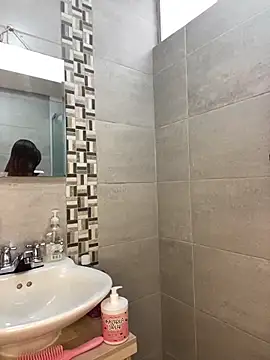 Snapshot of saray_mendozaa chatting on February 15, 2026, 6:07 pm saray mendozaa online show from February 15, 2026, 6:07 pm