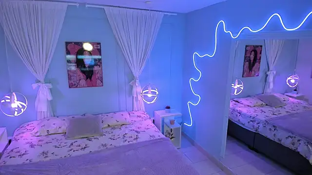 naomi campell online show from March 10, 2026, 7:18 pm