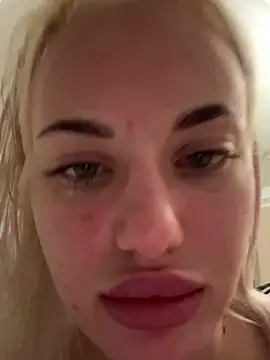 Sabina Sirop online show from February 8, 2026, 11:24 pm