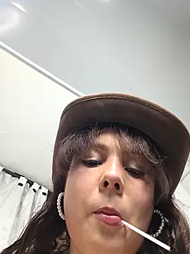 Snapshot of HannaRose- chatting on March 18, 2026, 3:20 am HannaRose- online show from March 18, 2026, 3:20 am