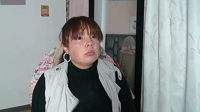 HannaRose- online show from May 5, 2026, 2:36 am